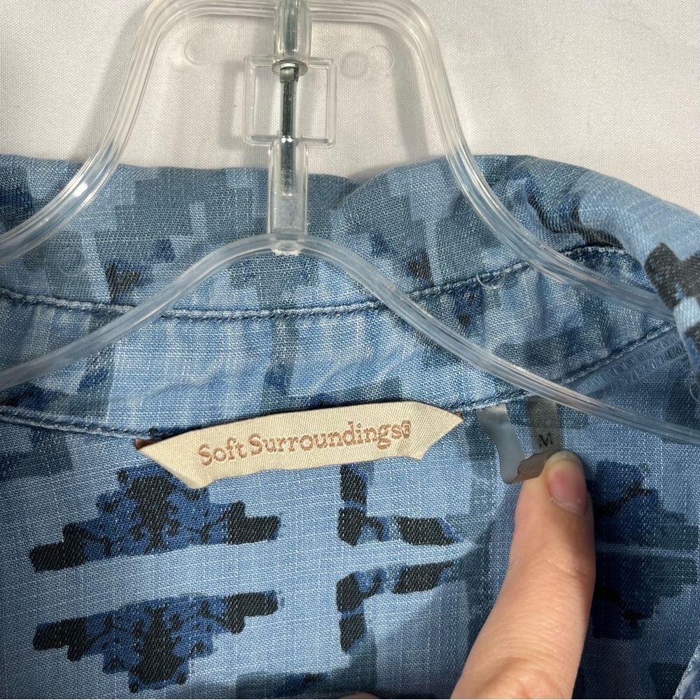 Soft Surroundings Blue Aztec Pattern Roll Tab Sleeve Relaxed Popover Tunic Shirt - Picture 5 of 6